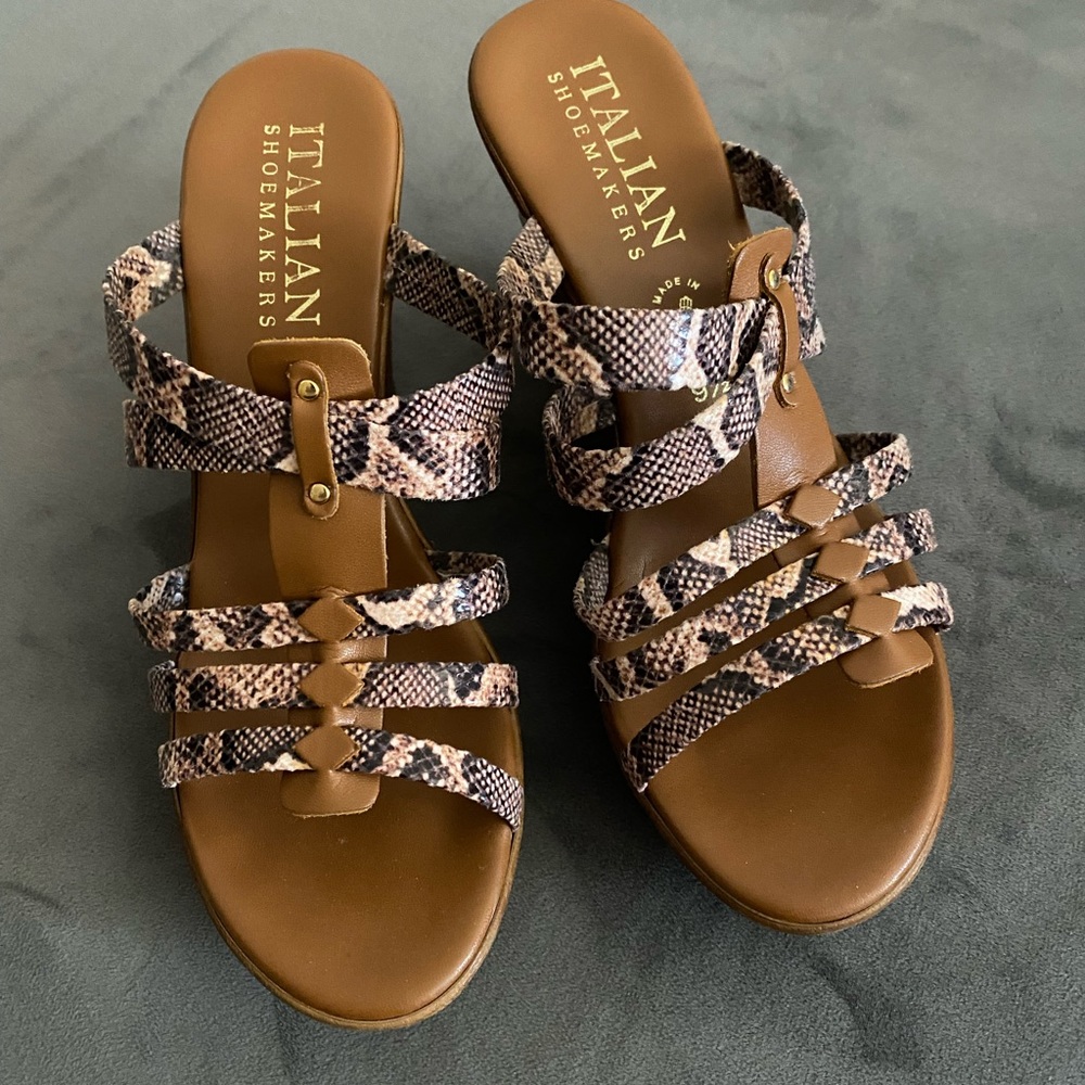 Italian Shoe Maker Wedge 9.5